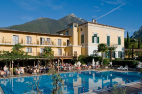 Отель Hotel Antico Monastero  Тосколано Мадерно